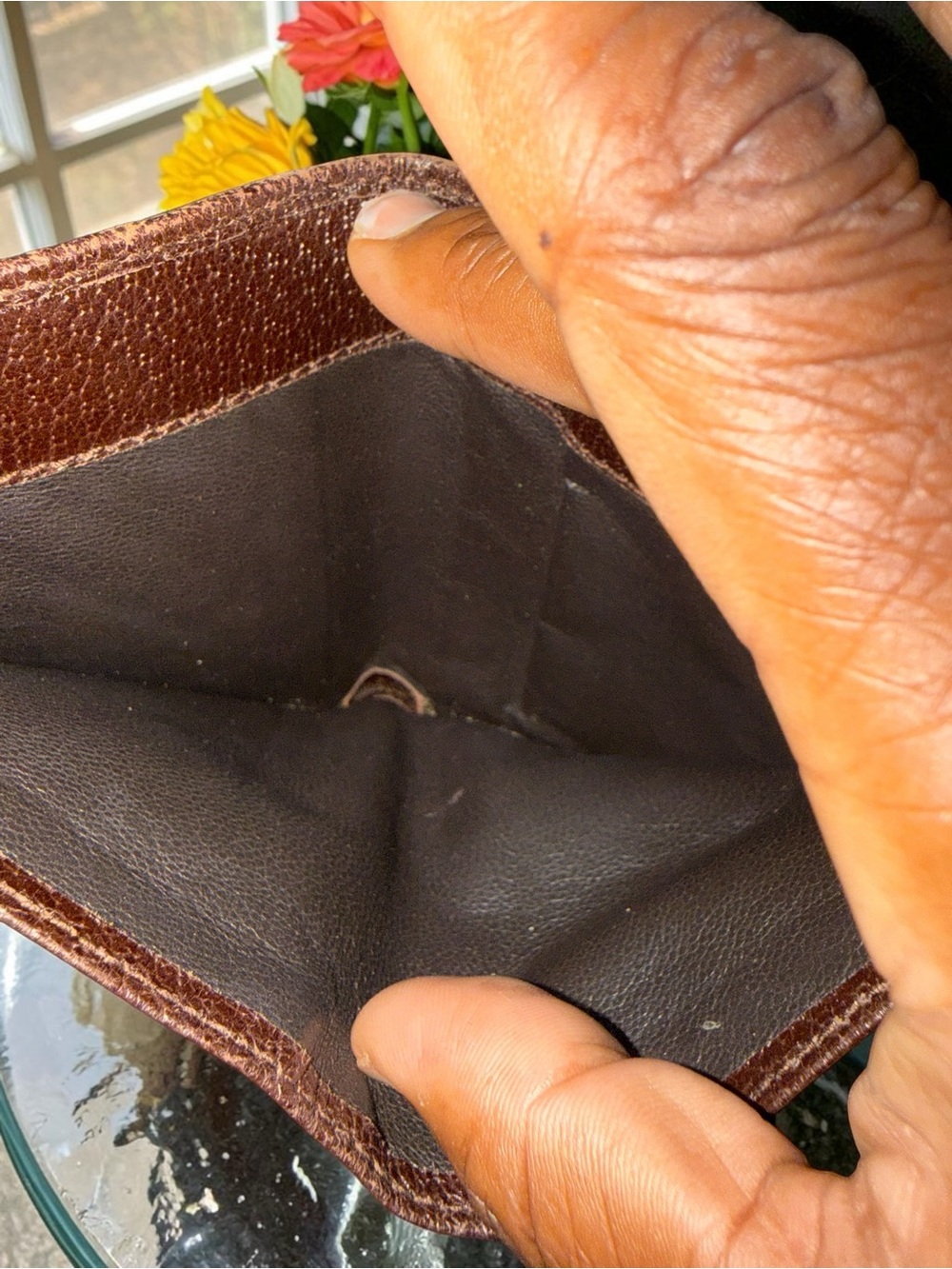 Gucci Beige GG Supreme Canvas Trifold Wallet with Silver Accents EUC - Picture 11 of 15